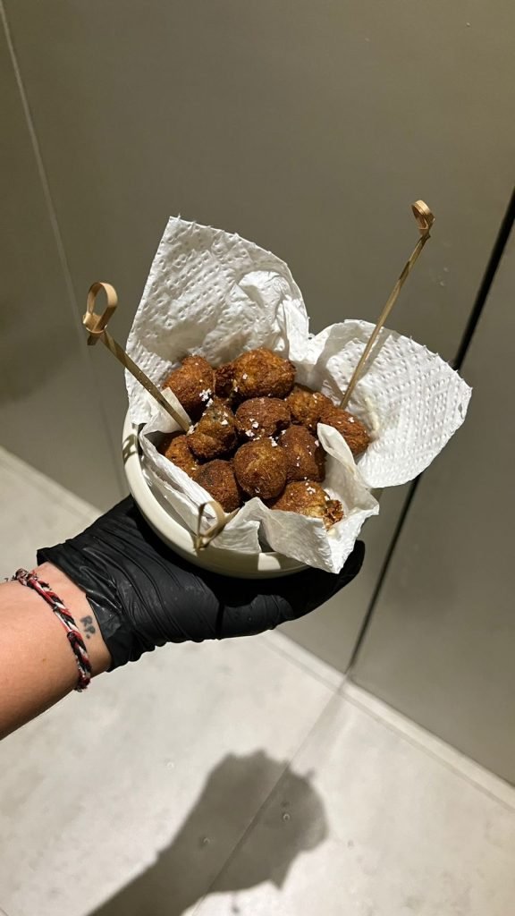 811e4109 2dbc 4c17 a717 e00f1ff54300