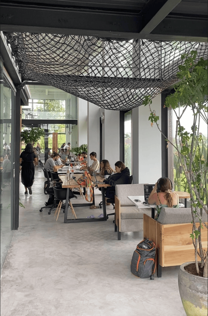 Cowork with Us 36 Screenshot 2025-08-18 at 20.50.40